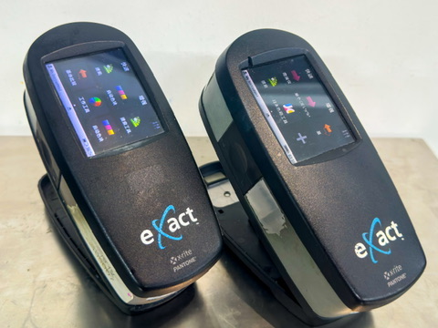 卓越印务使用 X-Rite eXact 分光光度仪进行印刷色彩检测